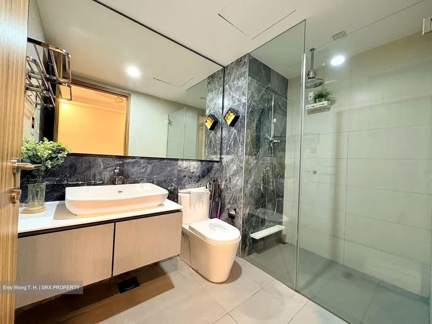 Flo Residence (D19), Condominium #540908841